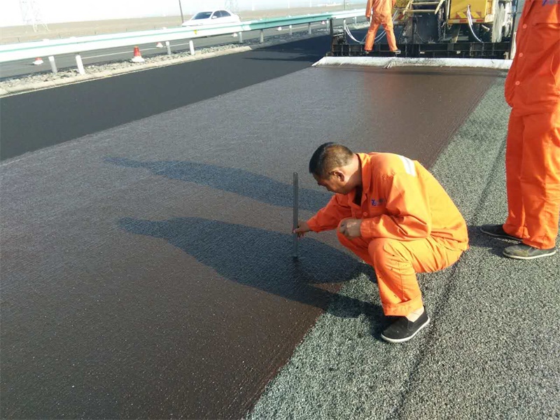 微表處施工現(xiàn)場